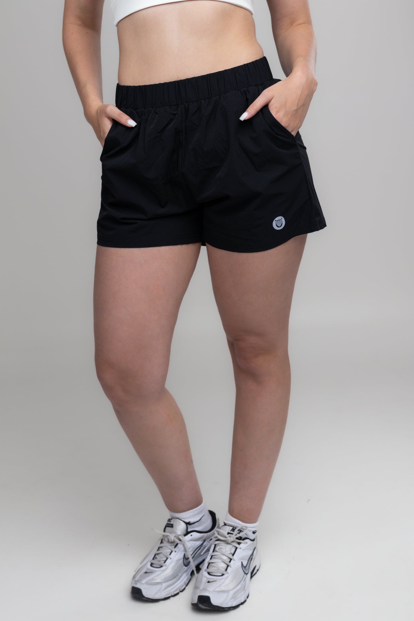 GRACE SHORT