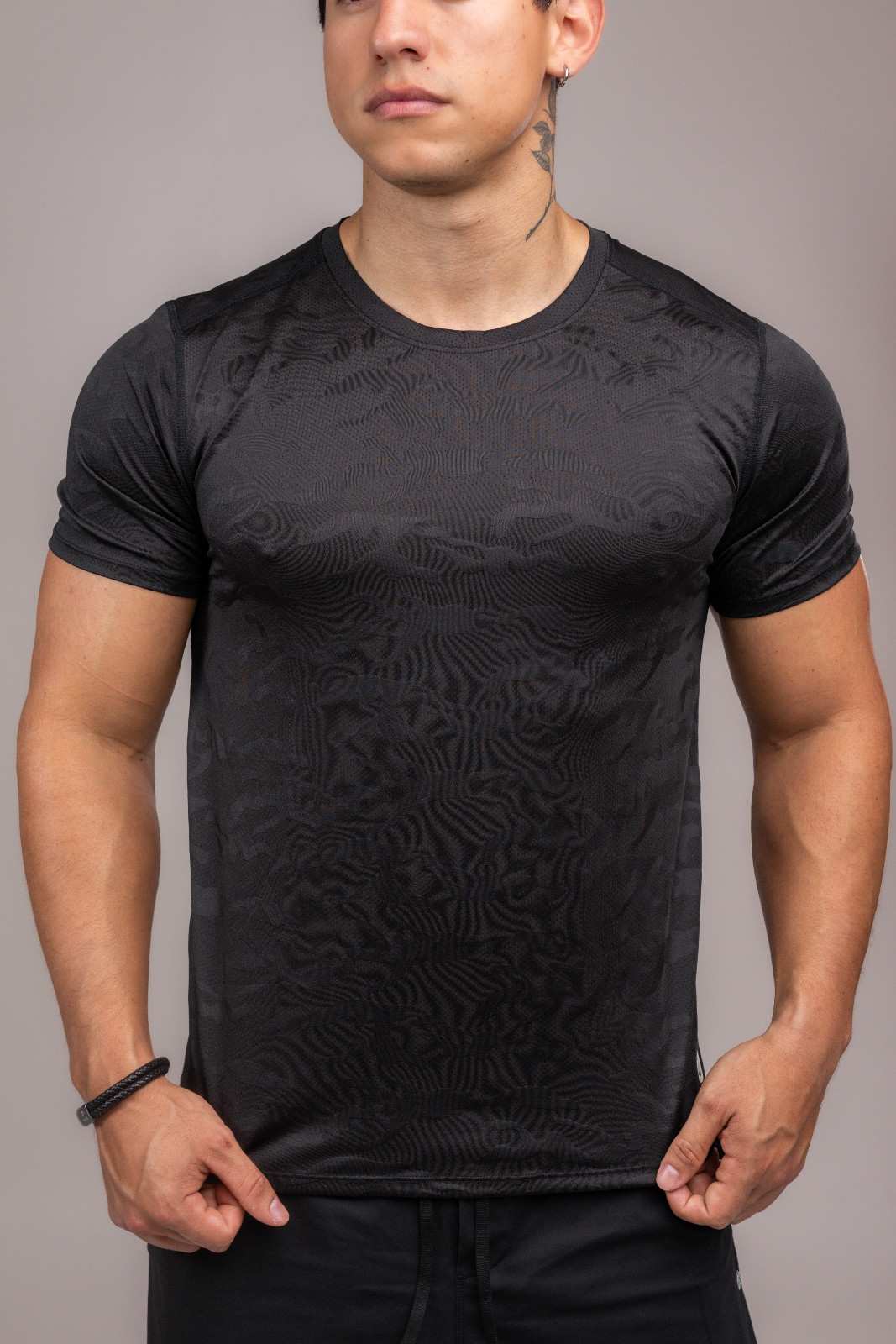 ESSENCE T-SHIRT